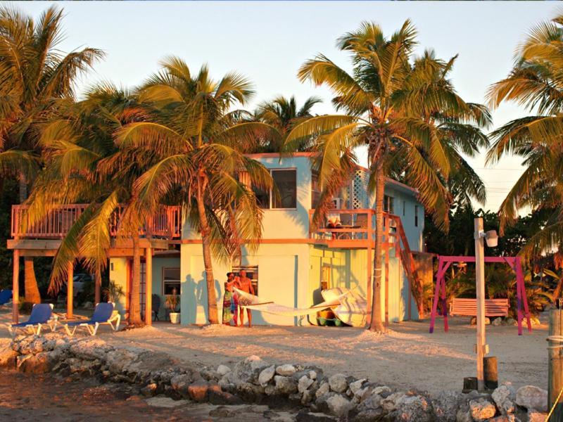 White Sands Inn Marathon Buitenkant foto